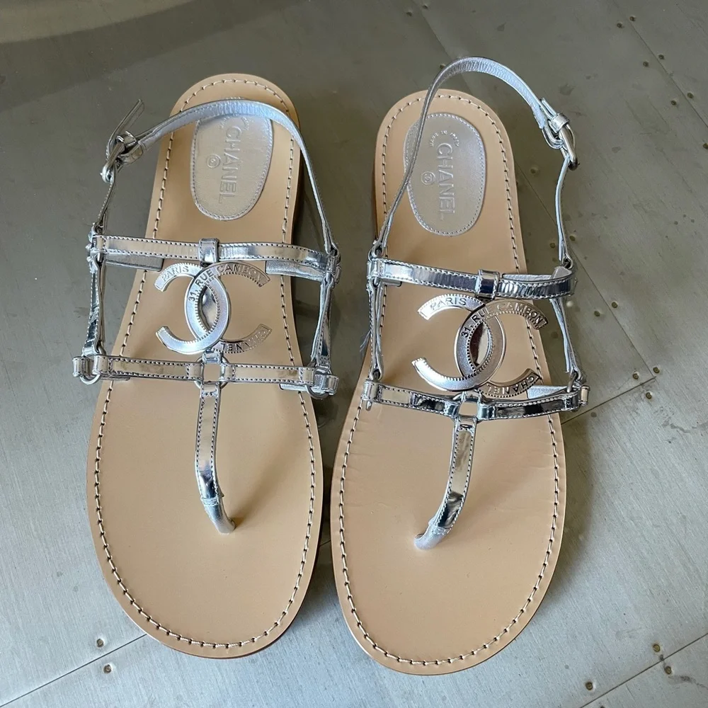 Chanel metallic silver 19p thong sandals flats sz 38.5c